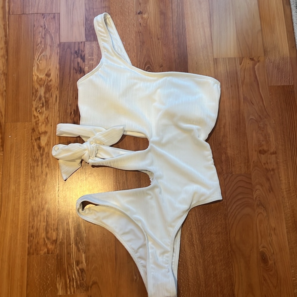 Lulus One Piece- NWT